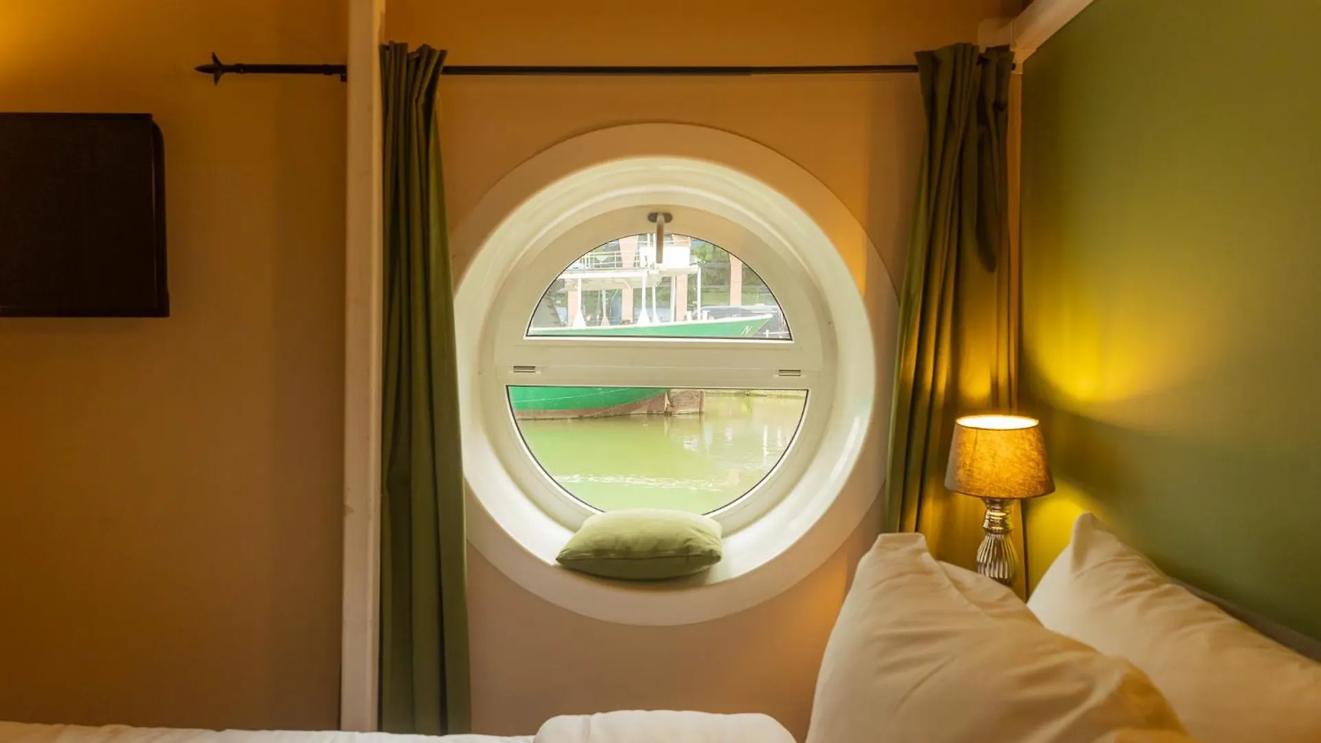 Floats By H2Otel Rotterdam Nizozemsko